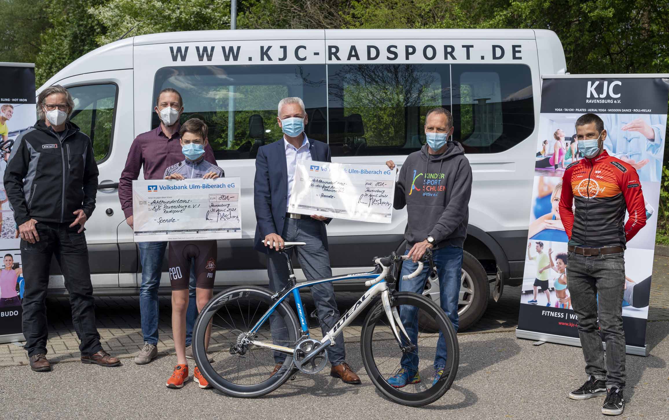 #cyclingagainstcorona online - Spendenübergabe